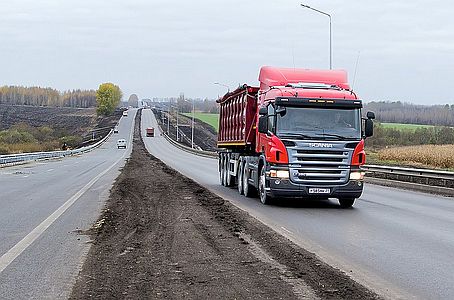 Владельцы грузовиков будут платить за ремонт дорог?